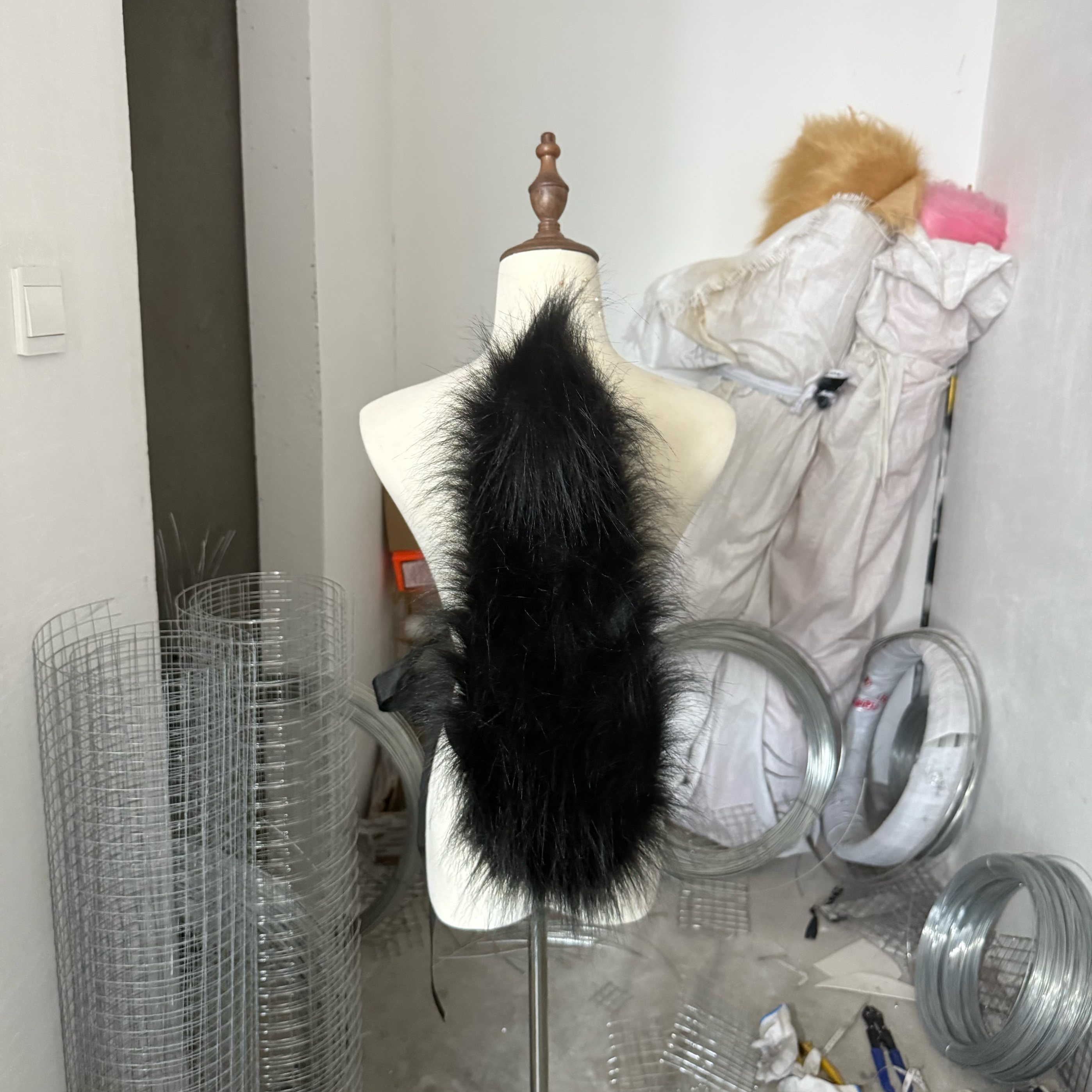 New Hand Made Work Black Squir - Cosplay Prop Works recension och pris
